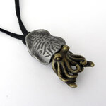 cuttlefish-necklace-02.jpg
